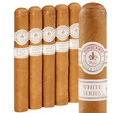 Montecristo White Series
